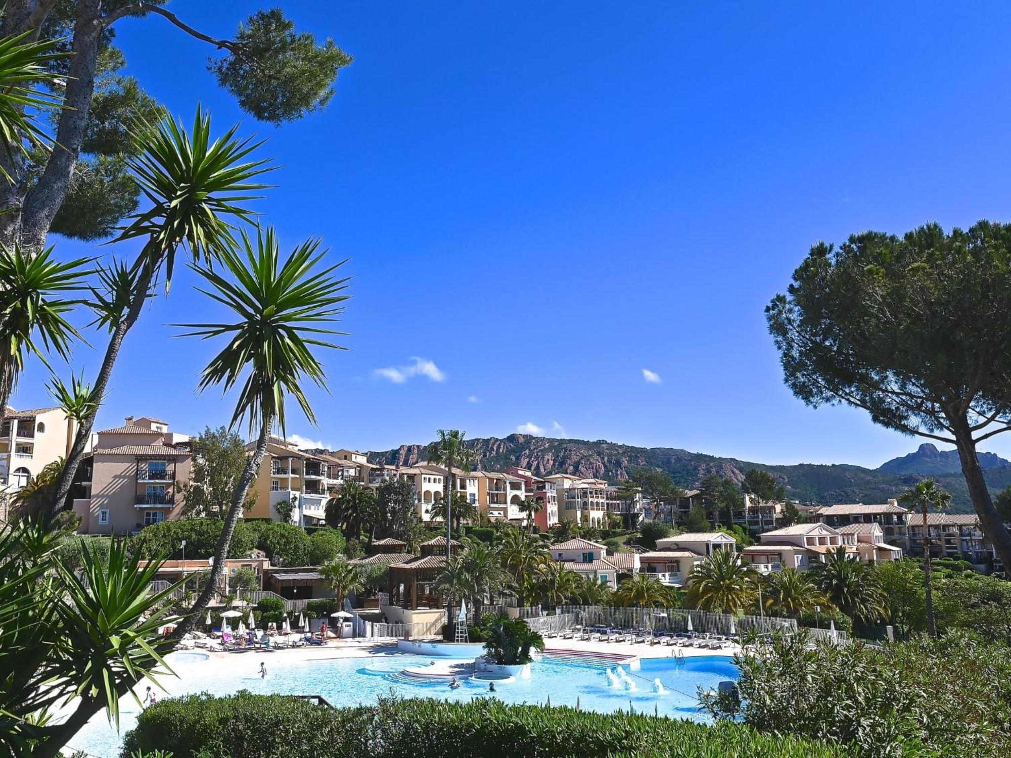 Apartment Village Cap Esterel - Le Village-68 By Interhome Saint-Raphaël Exterior foto